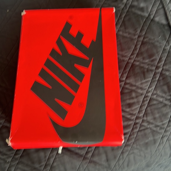 Jordan 1 - Picture 6 of 7